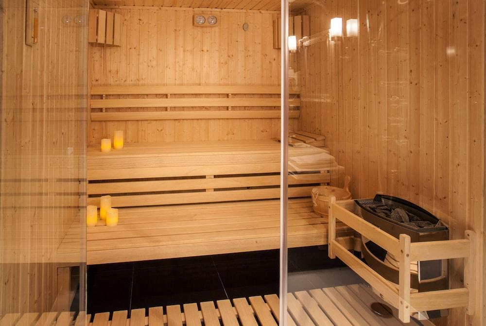 Betmanowska Main Square Adults Only Hotel 4*