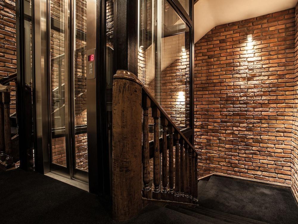 Betmanowska Main Square Adults Only Hotel 4*