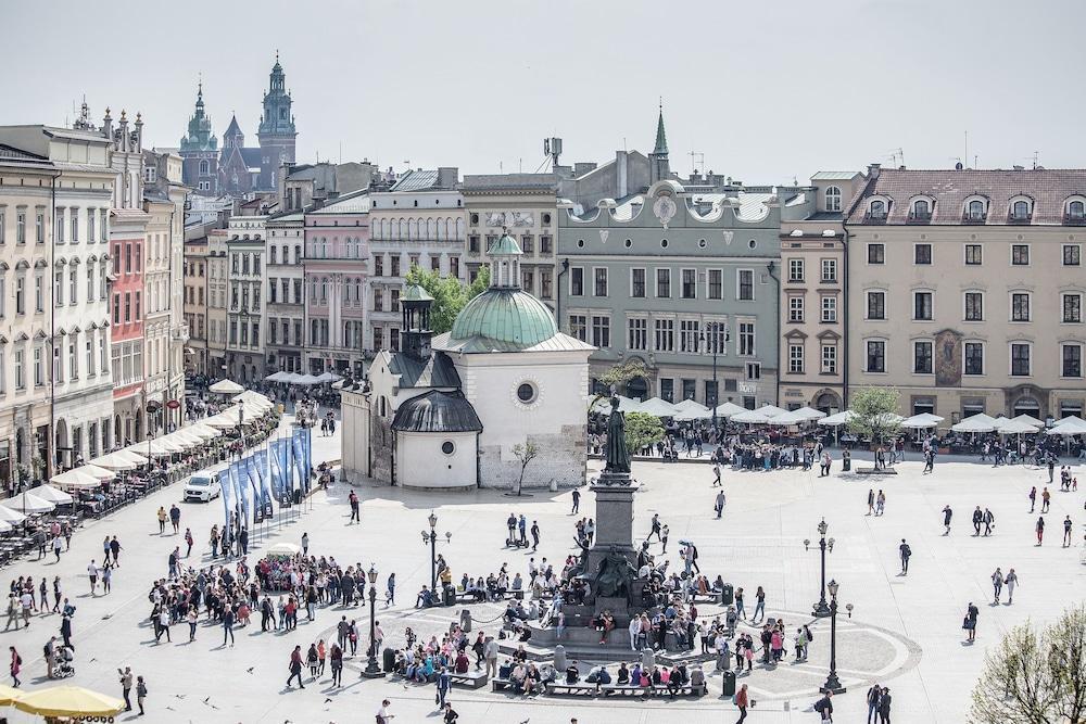 Betmanowska Main Square Adults Only Hotel